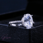 Oval-cut-engagement-rings-oval-cut-diamonds_Tiffany-ba4c6f6d6a1345c19b31d68aa252fb67