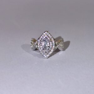 Divina Opus Crown Ring