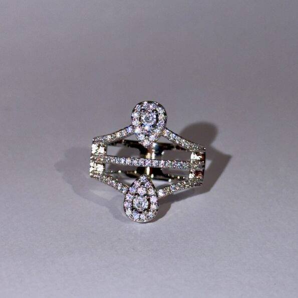 Rosalia Étoile Crown Ring