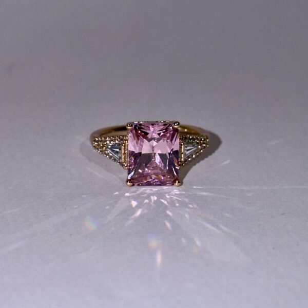 Velluria Virtue Ring