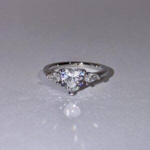 Élise Essence Heirloom Ring