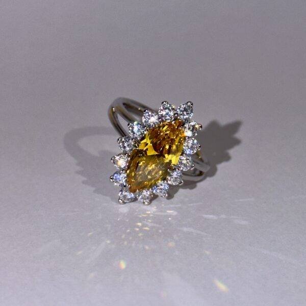 Lumière Radiance Prestige Ring