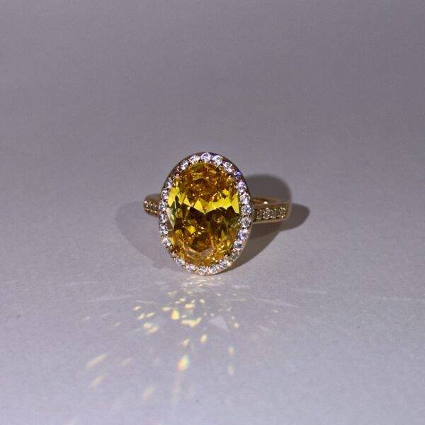 Éclat Eminence Royale Ring