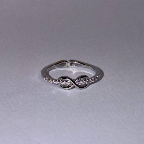 Infinity ring