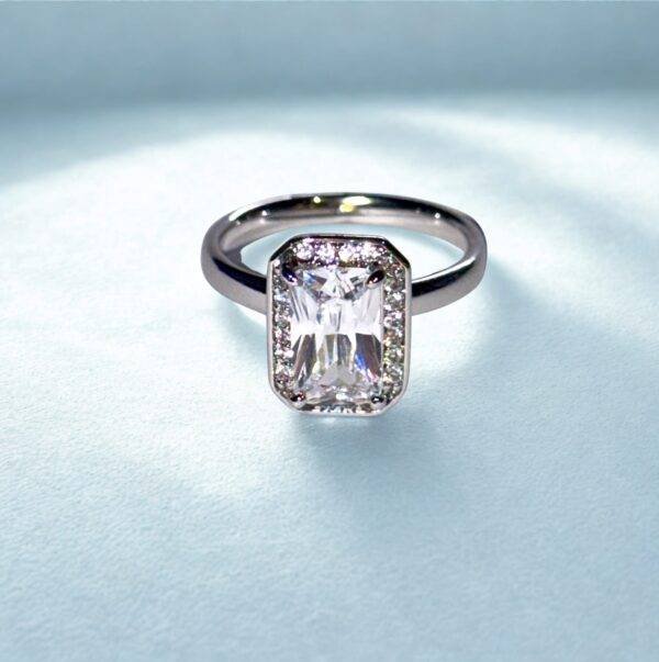 Aureate Essence Opulent Ring