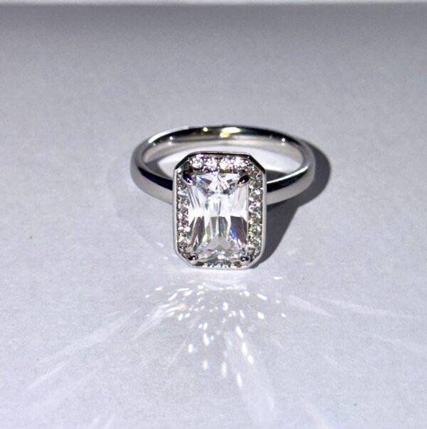 Aureate Essence Opulent Ring