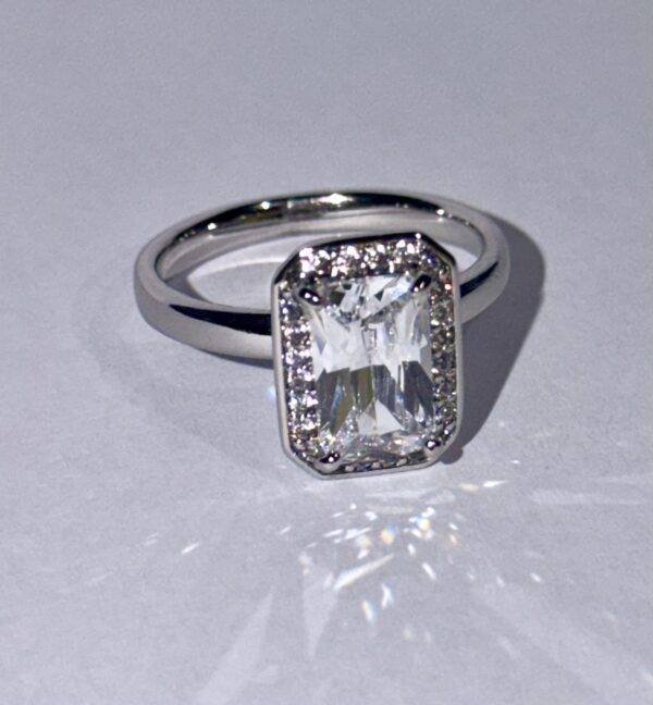 Aureate Essence Opulent Ring