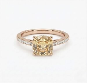 Elara Velour Opulent Ring