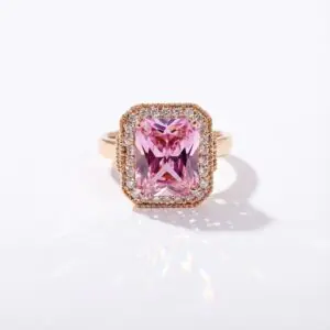 Divina Allure Opulent Ring