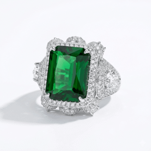 Vespera Eminence Royale Ring