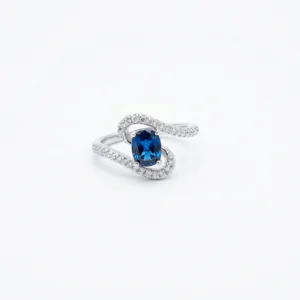 Aurora Essence Signature Ring