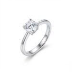 Simpe Solitaire Ring