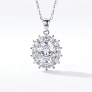 Aurelia Glow Necklace