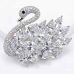 Majesté Regal Brooch