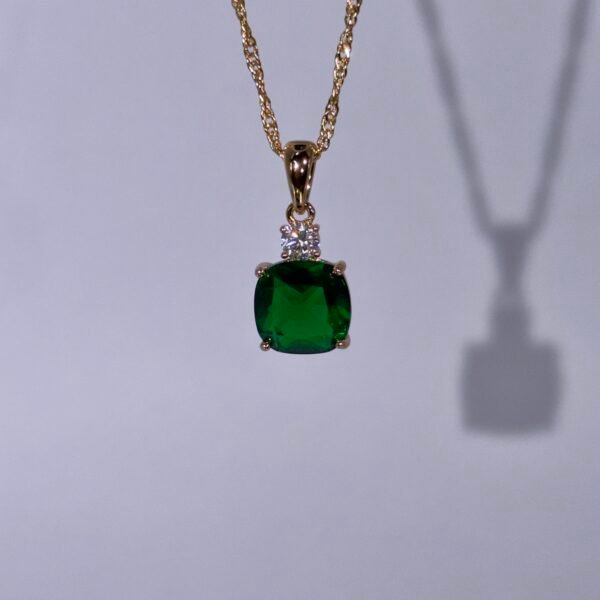 Elara Velvet Necklace