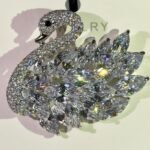 Majesté Regal Brooch